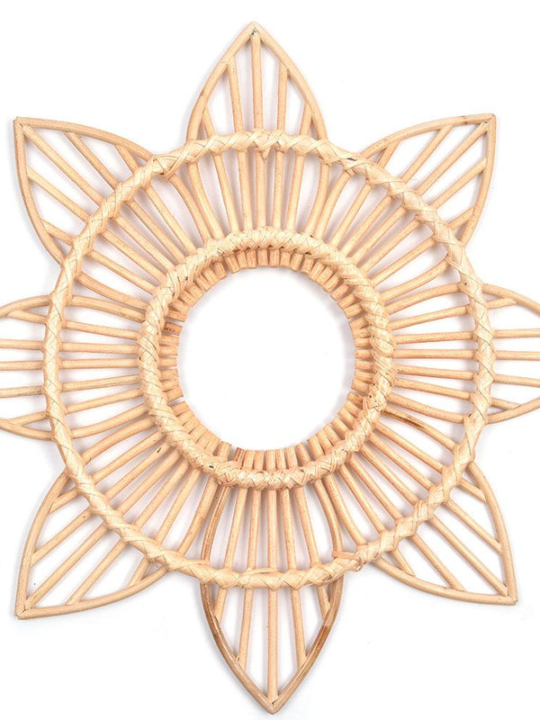 Rattan Flower Photo Wall Hanging Frame